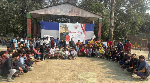 खेल के मैदान में जोश : बाउंस ऑफ जॉय फुटबॉल टूर्नामेंट का भव्य आयोजन